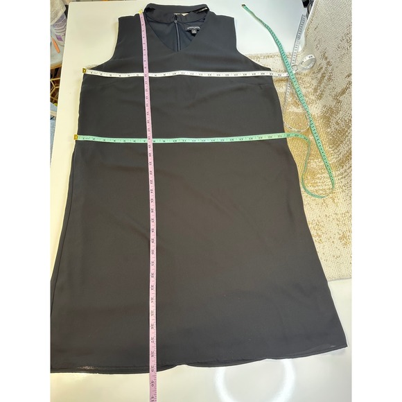BANANA REPUBLIC Sleeveless Black Choker V-Neck Neck Shift Dress | 14 - Picture 10 of 11